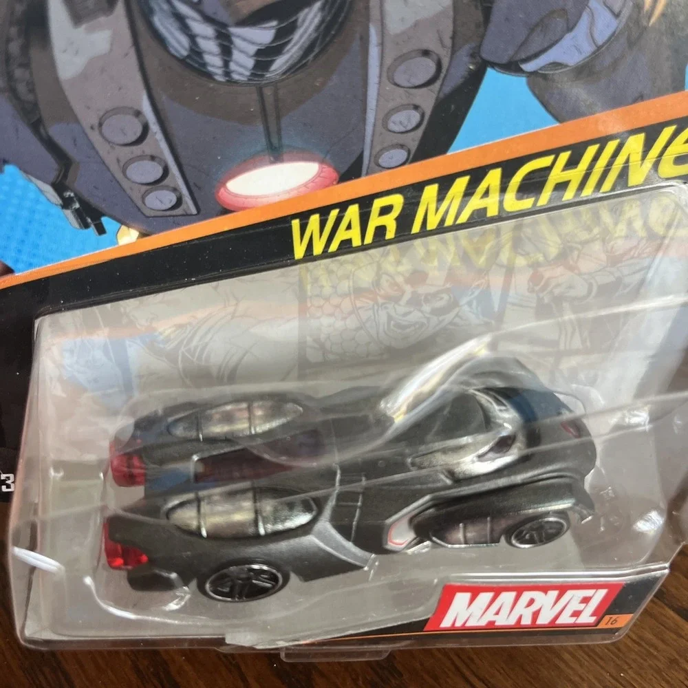 Hot Wheels Marvel Character Car #16 War Machine 2014 D25